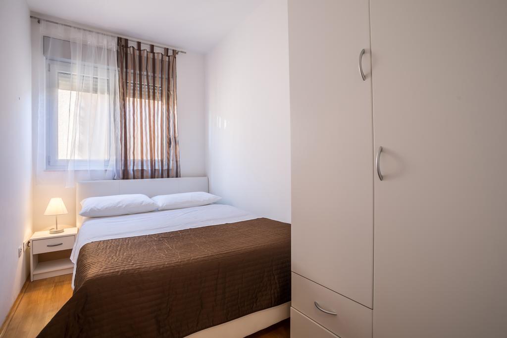 Apartment Falcon Stari Grad  Camera foto