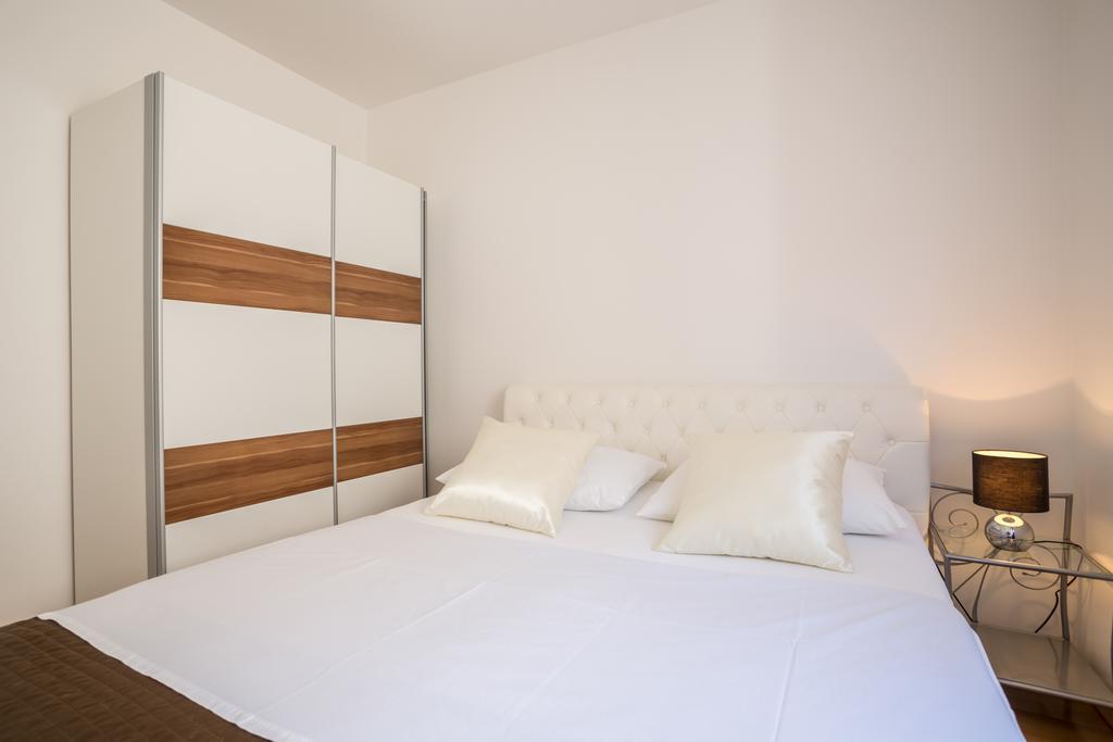 Apartment Falcon Stari Grad  Camera foto